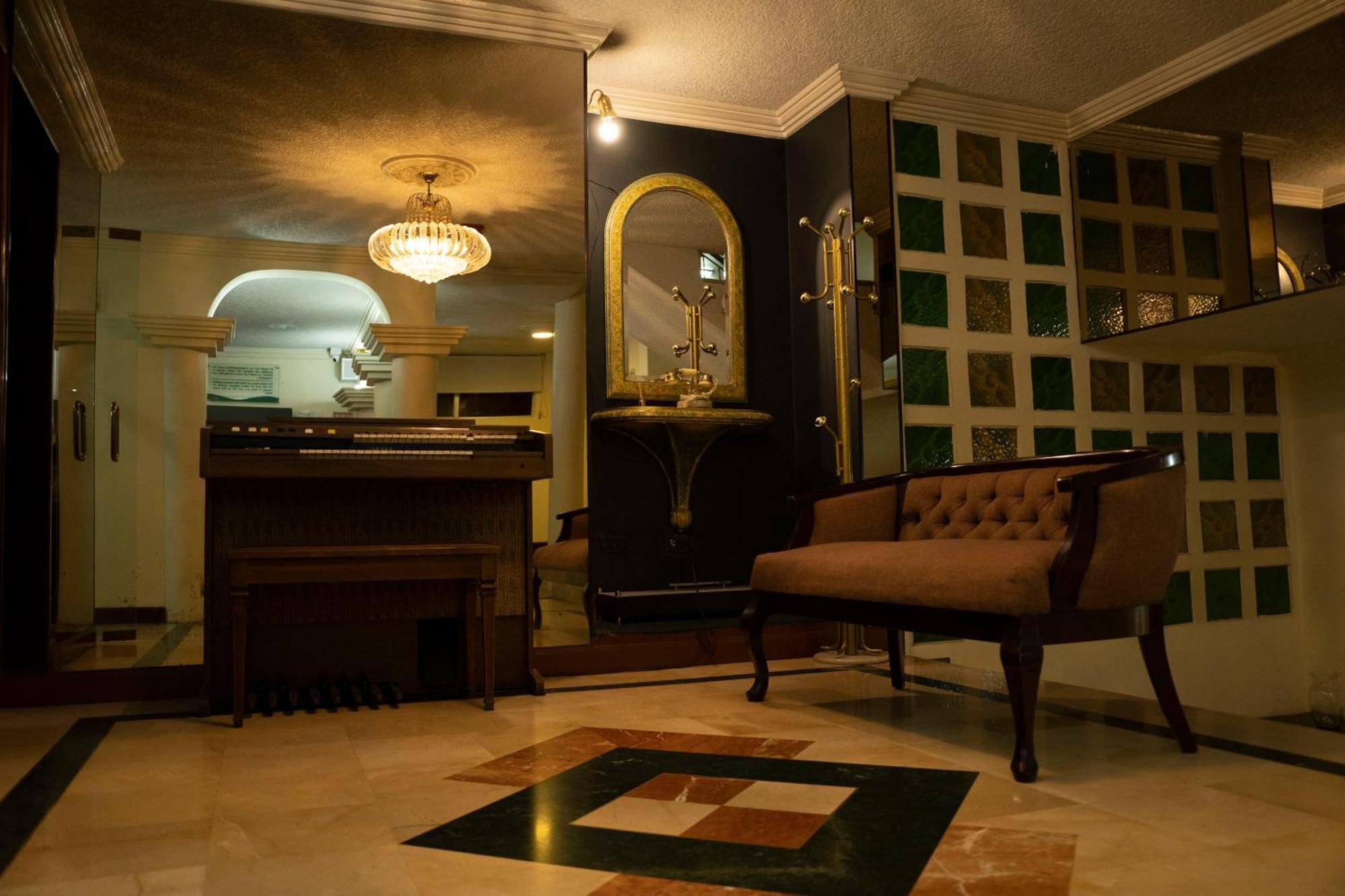 קיטו Suites & Hotel Gonzalez Suarez מראה חיצוני תמונה